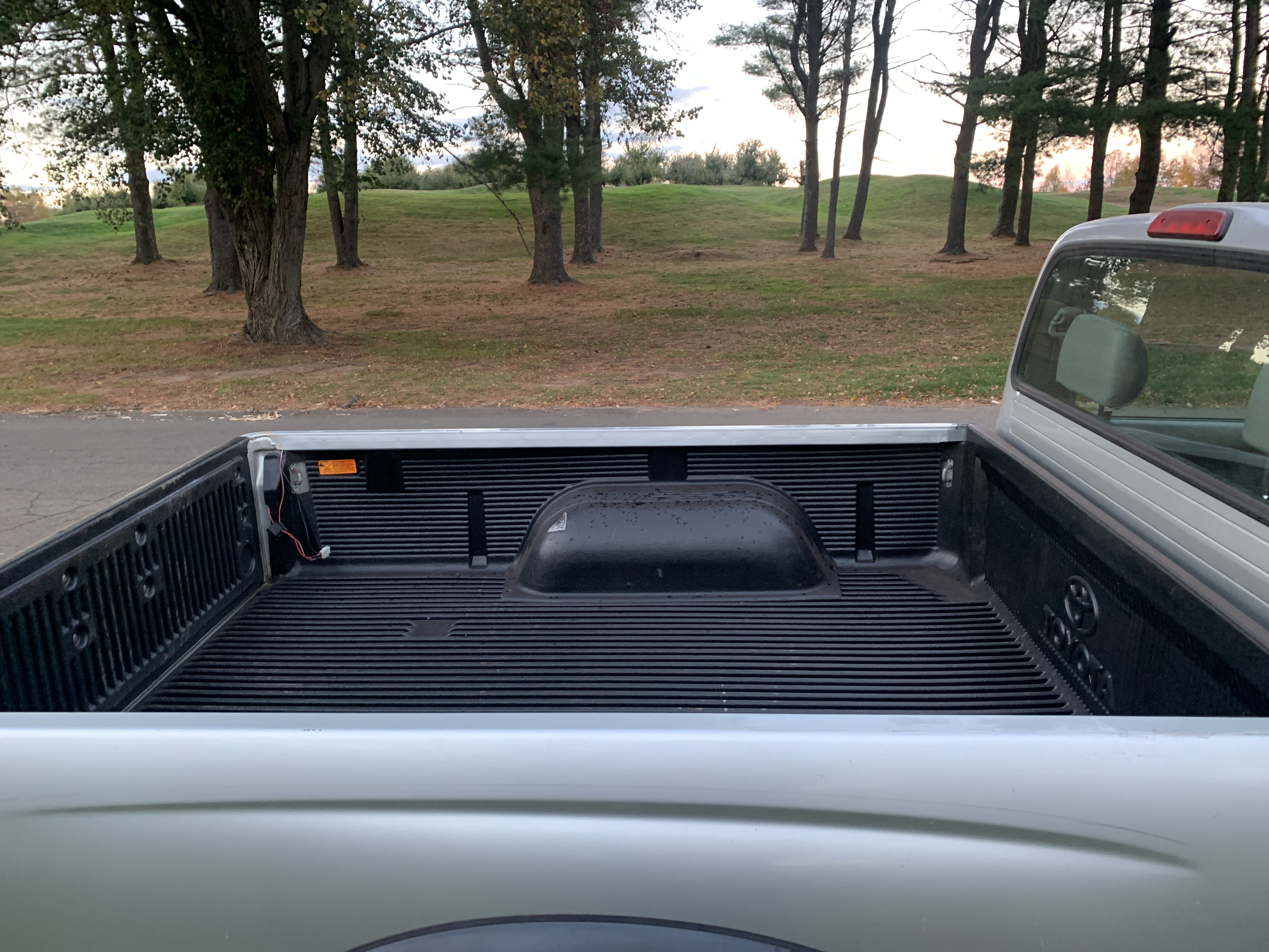 2004 Toyota Tacoma SR5 4x4 Pickup — photo 25